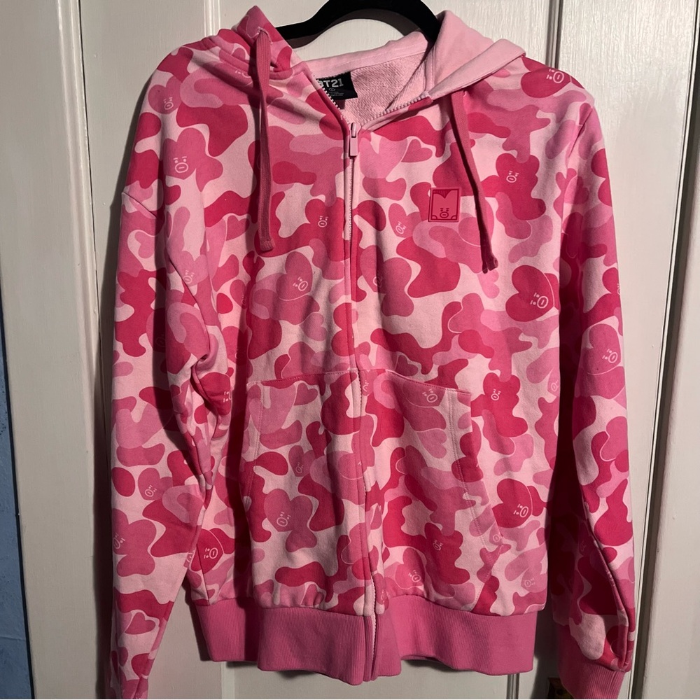 BT21 TATA V Lopsided Heart character camo pink LE hoodie kpop